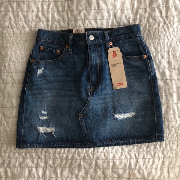 Levi's Dresses & Skirts - Levi’s Distressed Denim Skirt💙